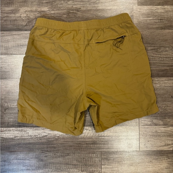 north face nylon shorts - Picture 2 of 2